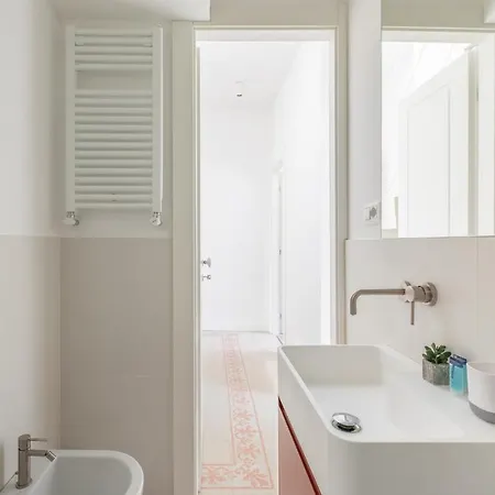 Iflat Lovely With View On Pope Window Appartement