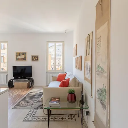 Appartement Iflat Lovely With View On Pope Window Rome