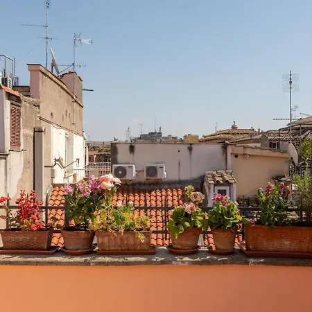 Iflat Lovely With View On Pope Window Apartment Rome