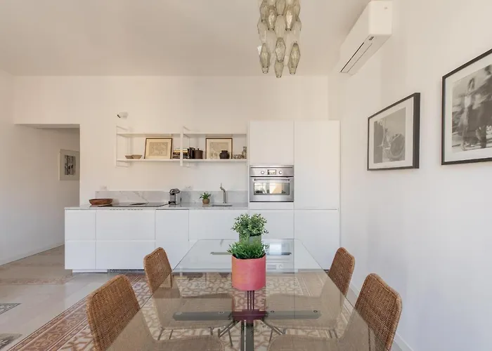 Iflat Lovely With View On Pope Window Apartamento